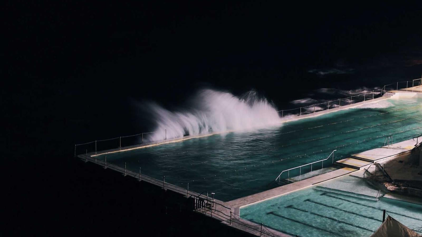 Server monitoring dashboard